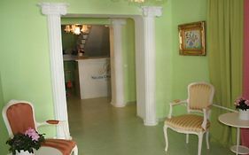 Hotel Nelisse