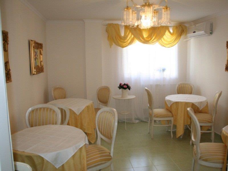 Hotel Nelisse Bucureşti Restaurant foto